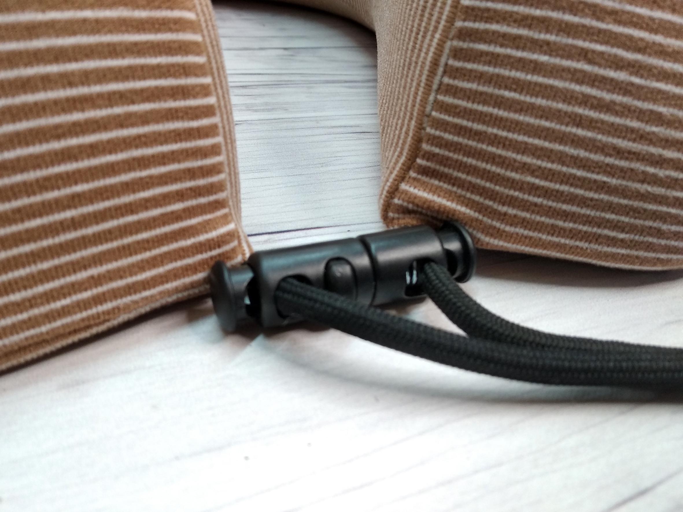 Подушка для путешествий Malloory Home 28х30 см Бежевый - фото 2 Подушка для путешествий Malloory Home 28х30 см Бежевый - фото 2