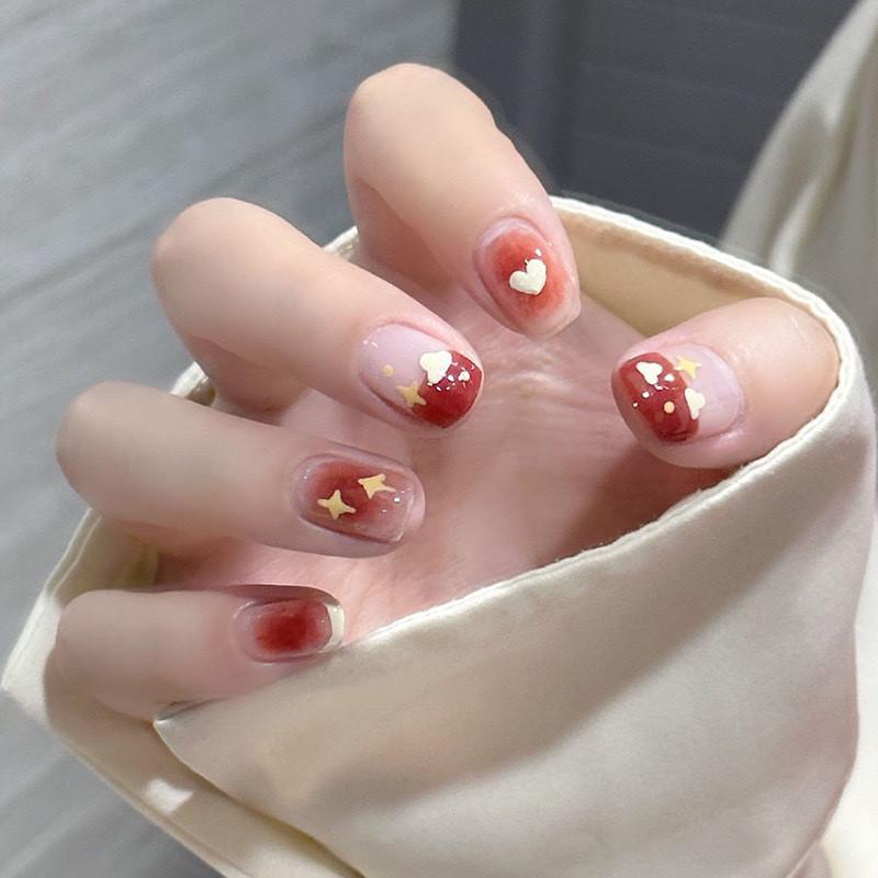 Накладные ногти с сердечками и звездами с клеем Bananahall 24 шт. LK13448 Бордовый (A9764) - фото 2 Накладные ногти с сердечками и звездами с клеем Bananahall 24 шт. LK13448 Бордовый (A9764) - фото 2