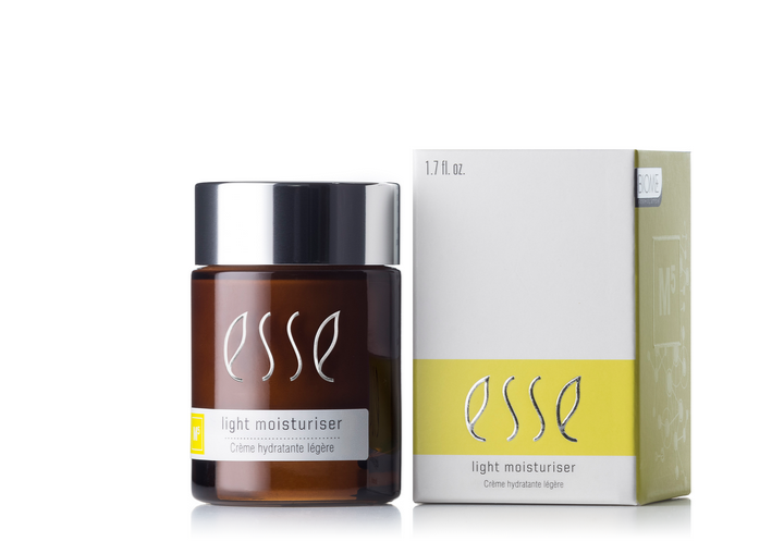 Крем для жирної та комбінованої шкіри Esse Core Light Moisturiser M5 легкий зволожувальний Крем для жирної та комбінованої шкіри Esse Core Light Moisturiser M5 легкий зволожувальний