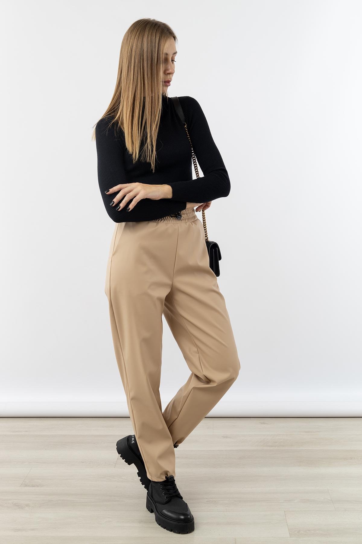 Джогеры женские ЦБ-00235465 р. 46 Бежевый (SKT000946110)