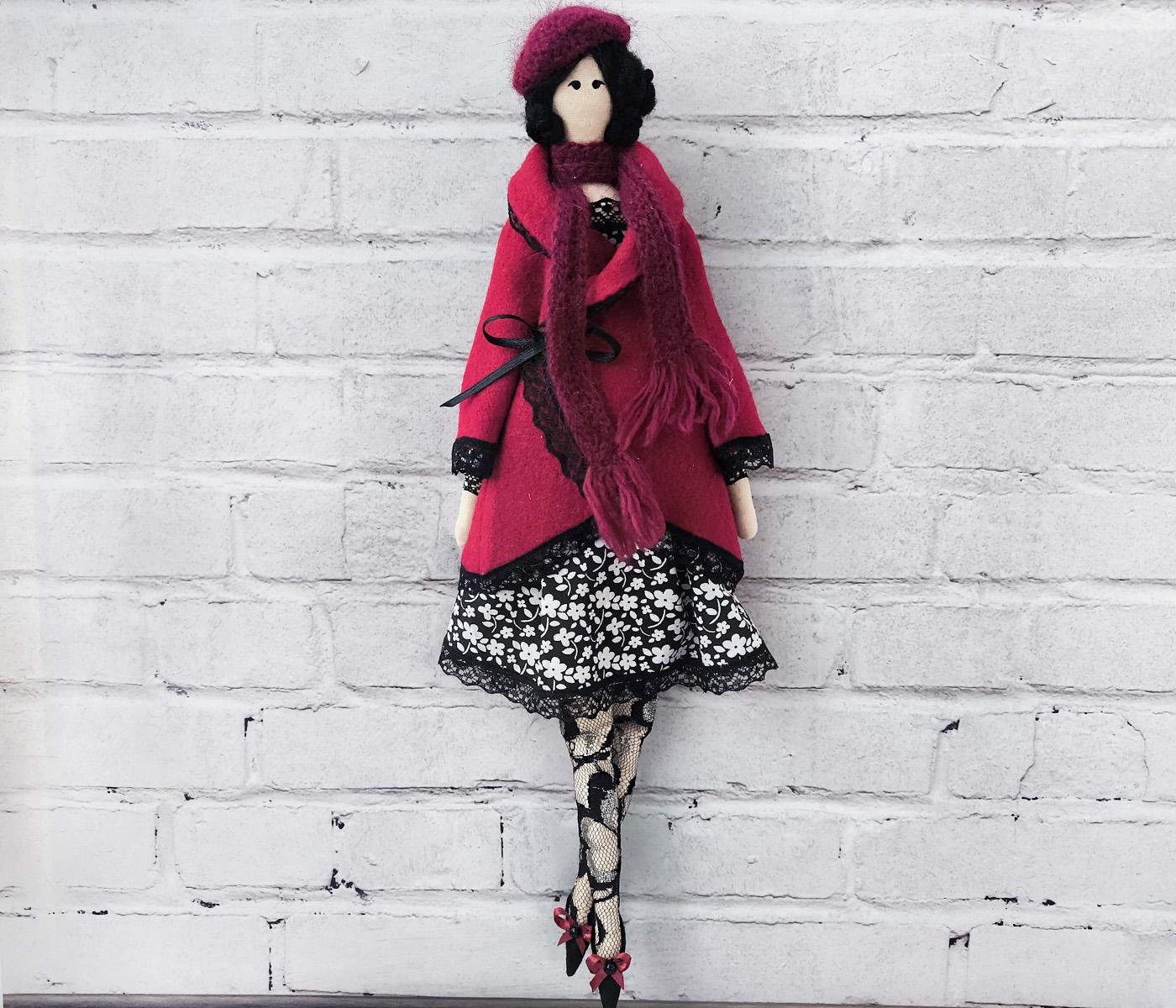 Интерьерная кукла в стиле тильда в пальто Бордовый (32200150)