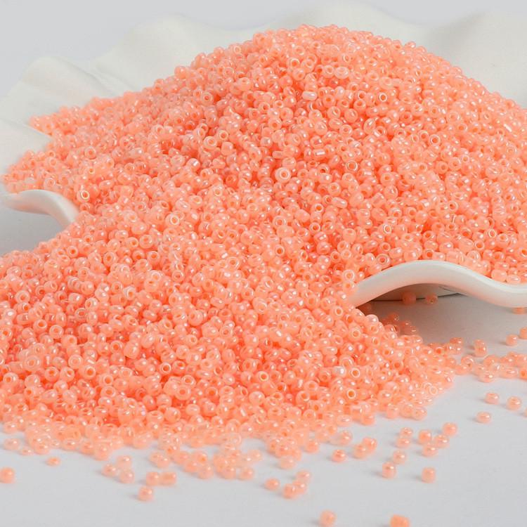 Бисер Блестящий 2 мм 50 г Персиковый неон (БР0002л38)