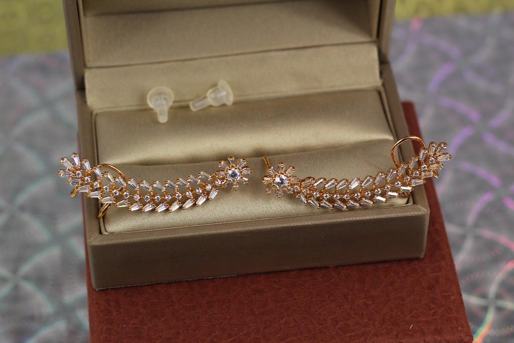 Серьги каффы Xuping Jewelry Дыхание весны 4 см Золотистый