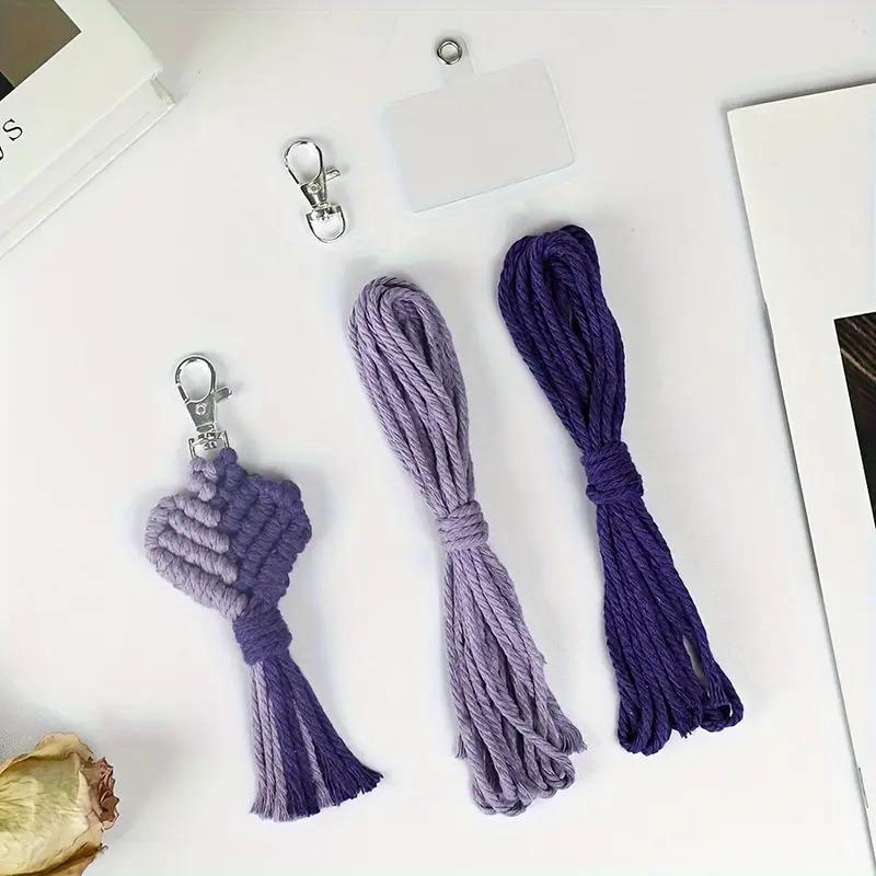 Набор макраме для рукоделия для ручного вязания брелока для ключей и аксессуаров 15х5 см Фиолетовый