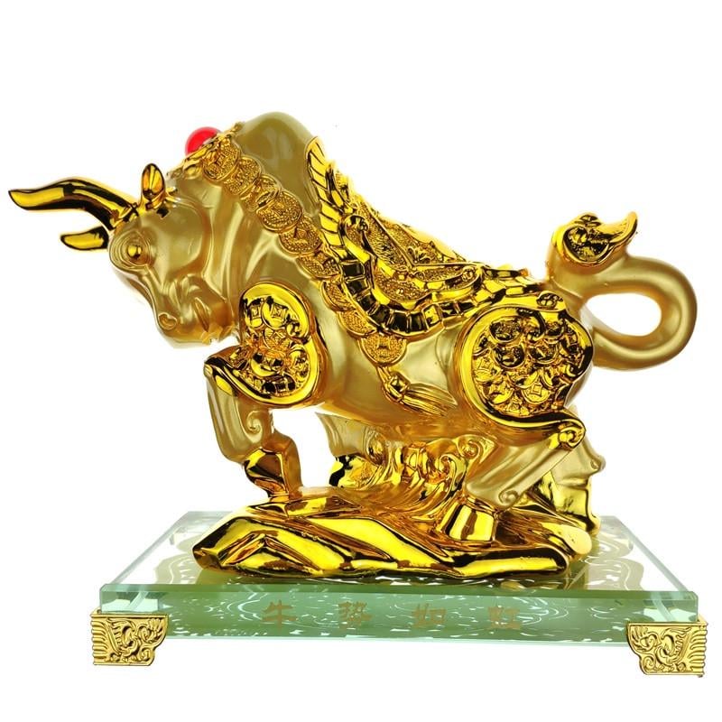 Статуэтка Бык на стеклянной подставке 15х18х9 см Золотистый (С2252) Статуэтка Бык на стеклянной подставке 15х18х9 см Золотистый (С2252)