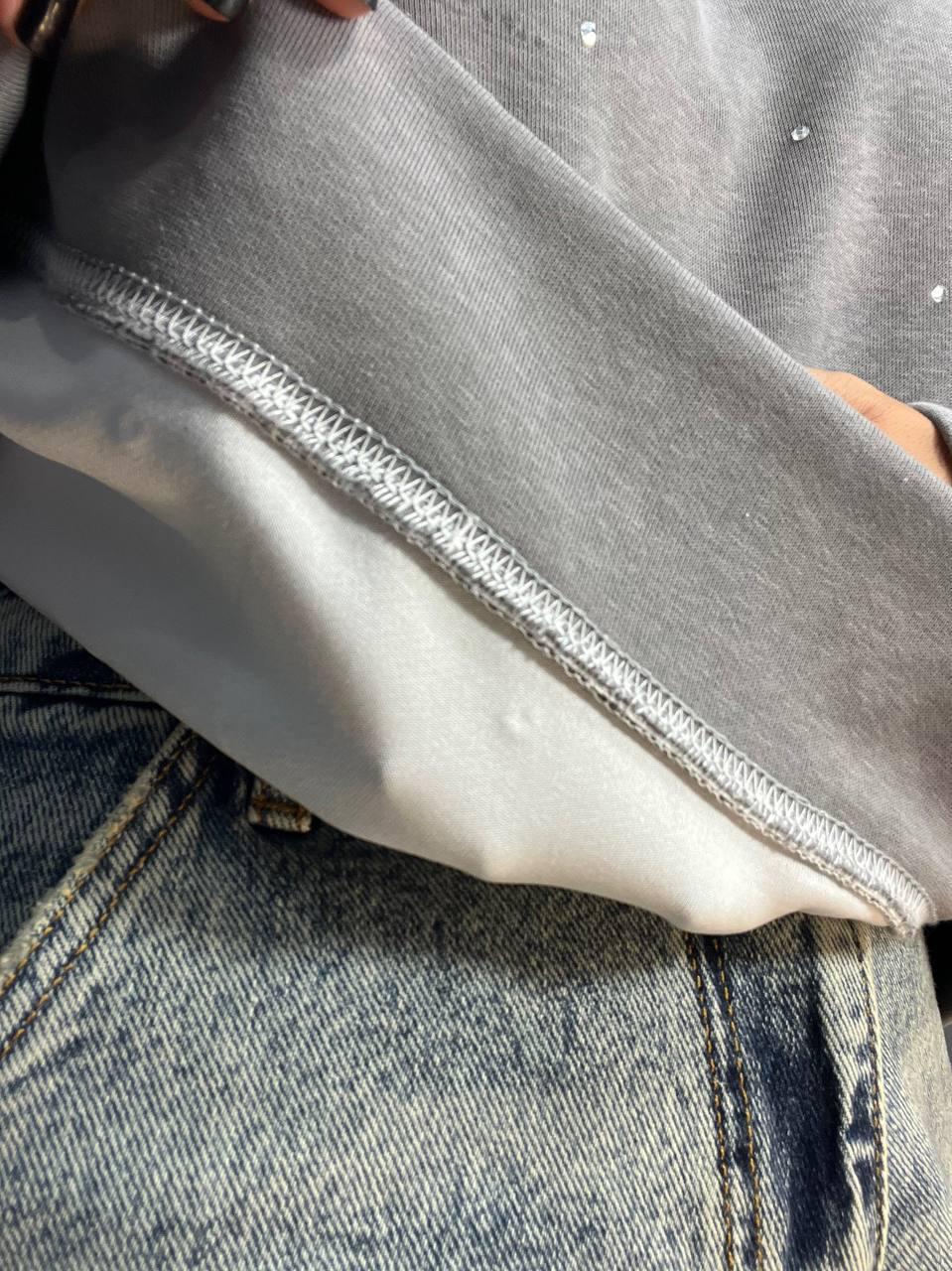 Світшот жіночий W 2950 широкий розсип камінців OS Сірий (2482) - фото 5