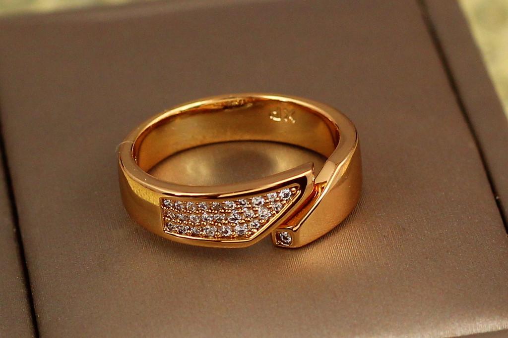Кольцо Xuping Jewelry Сиам р. 18+ Золотистый