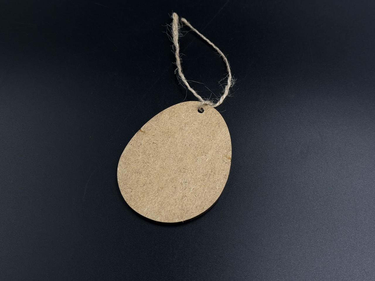 Заготовка-подвеска для рукоделия Пасхальное яйцо с принтом пасочка под декупаж и роспись 8х6 см Разноцветный (XV-009) - фото 2