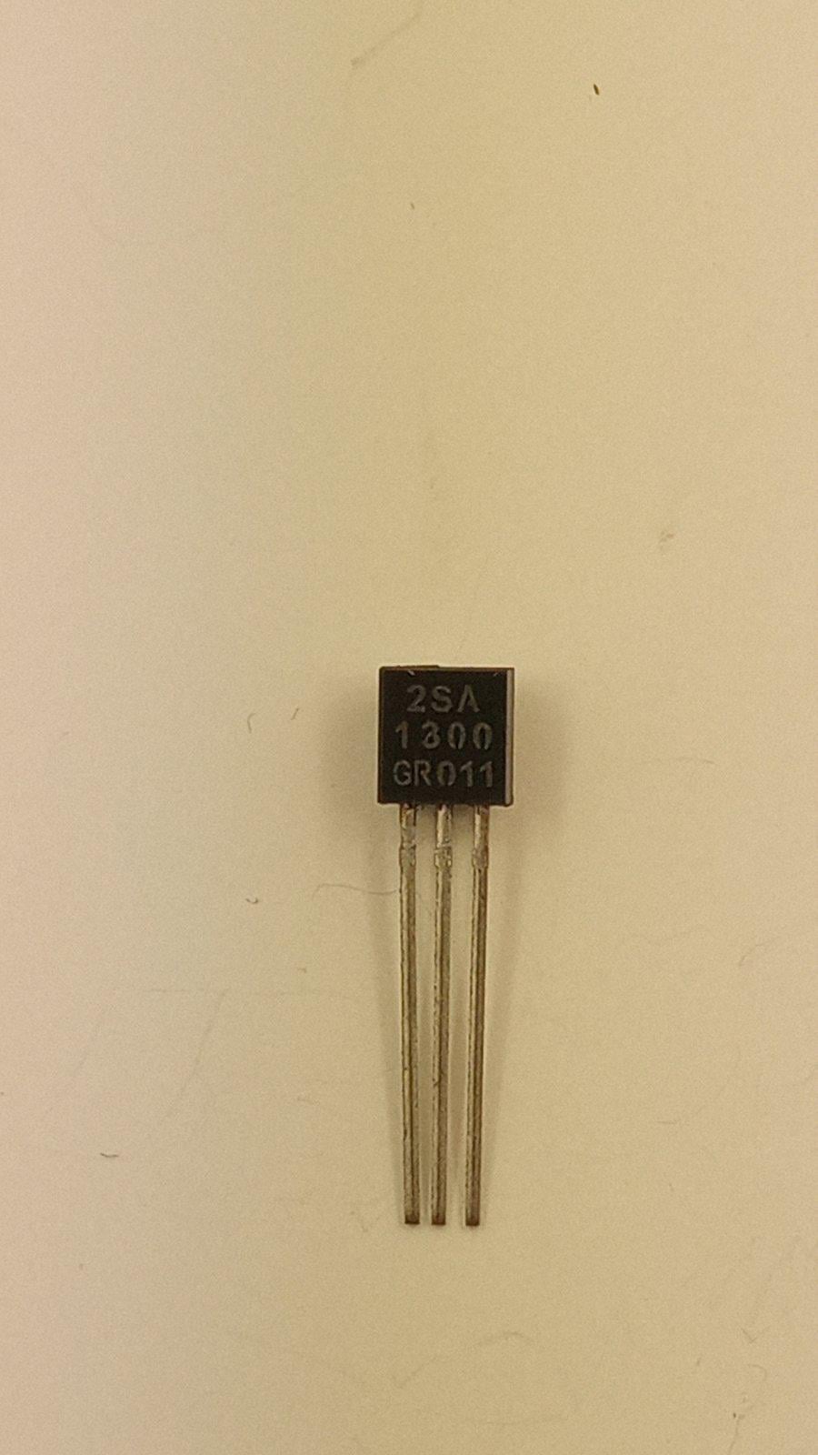 Транзистор 2SA1300 TO92 PNP/20V/2A/750mW/140MHz (04750)