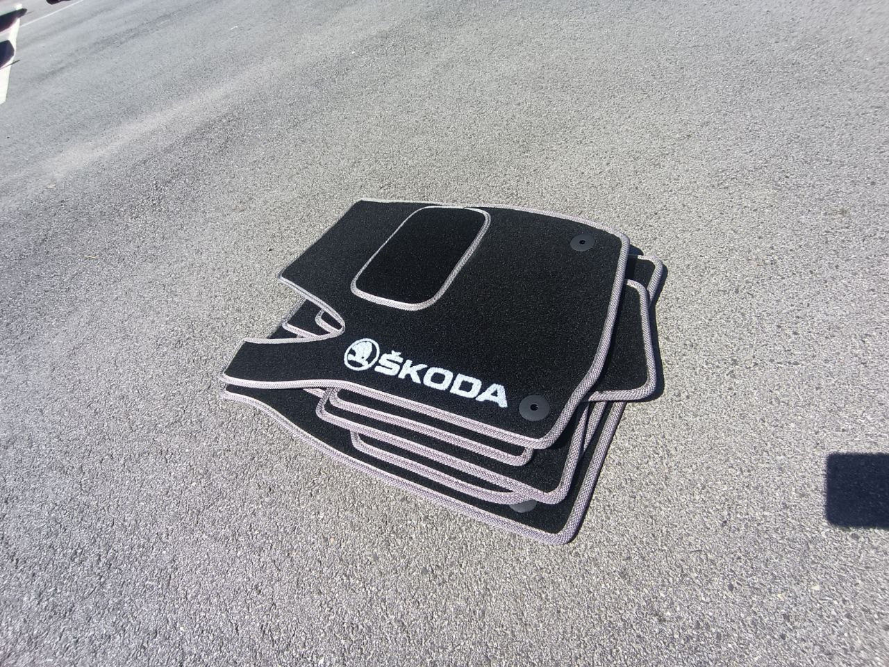 Килимки автомобільні ворсові в салон для Skoda Felicia 1994- (1430673745) - фото 2 Килимки автомобільні ворсові в салон для Skoda Felicia 1994- (1430673745) - фото 2