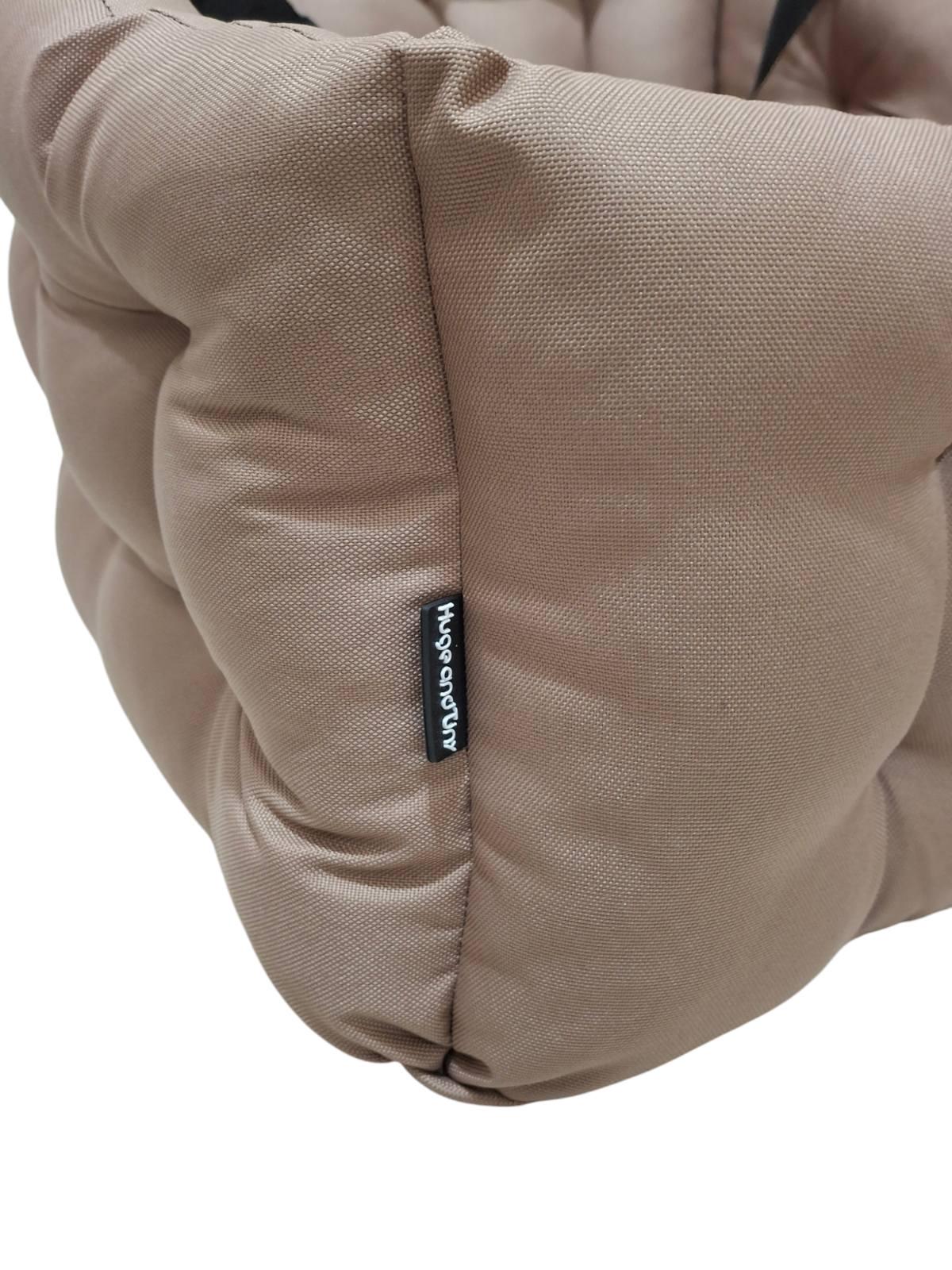 Крісло автомобільне для собак Huge and Tiny зі знімними ременями Waterproof Oxford 50x45 см Карамельний - фото 8 Крісло автомобільне для собак Huge and Tiny зі знімними ременями Waterproof Oxford 50x45 см Карамельний - фото 8