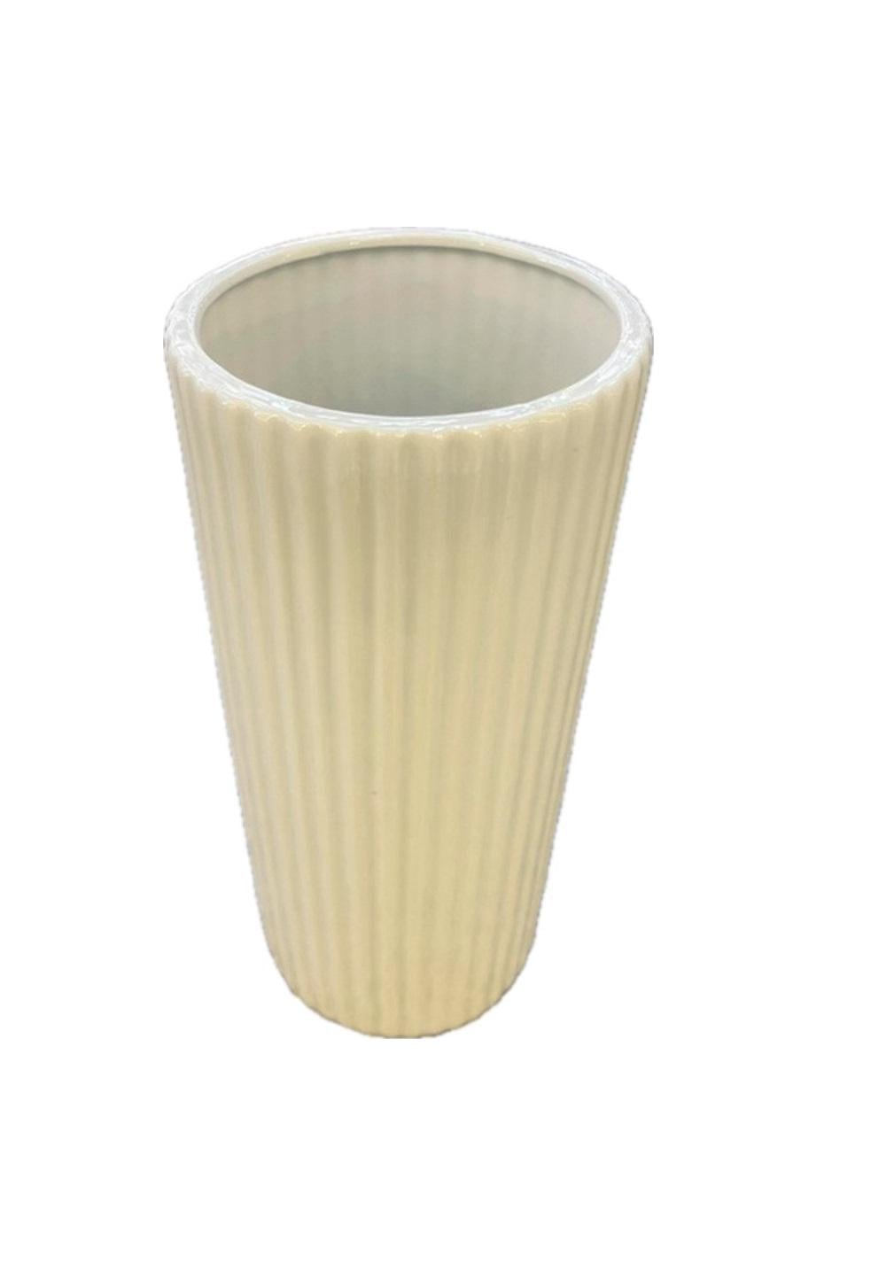 Ваза керамическая Gloss 10,6х20 см (R95395-L)