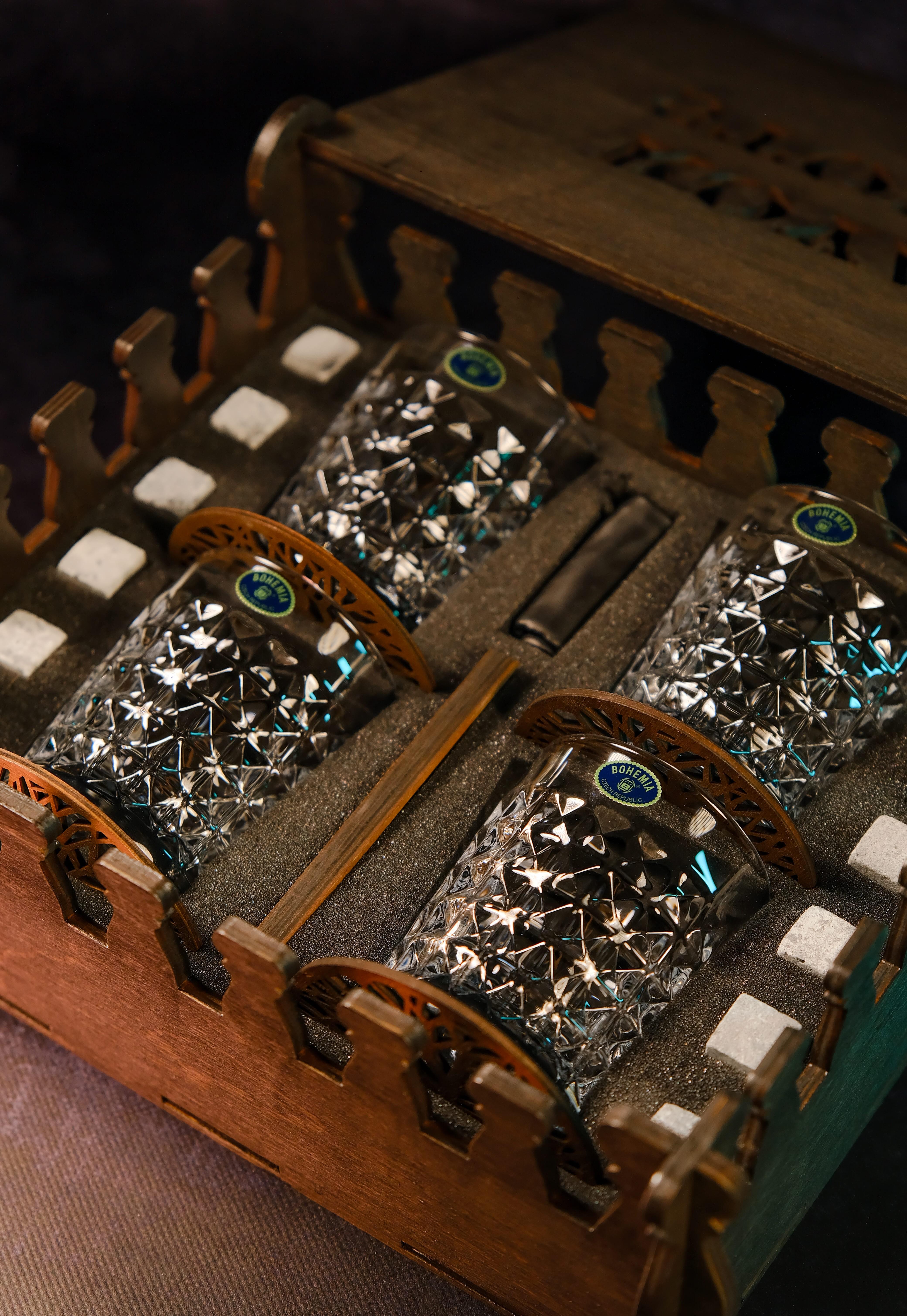 Камені для віскі Royal Stones Фортеця 12 шт. з бокалами Bohemia Diamond 230 мл 4 шт./мішечком/щипцями/підсклянниками 4 шт. та сертифікатом - фото 7