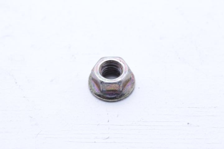 Гайка нижнього редуктора фіксації ножа мотокоси Expert BC-330 (28458576)