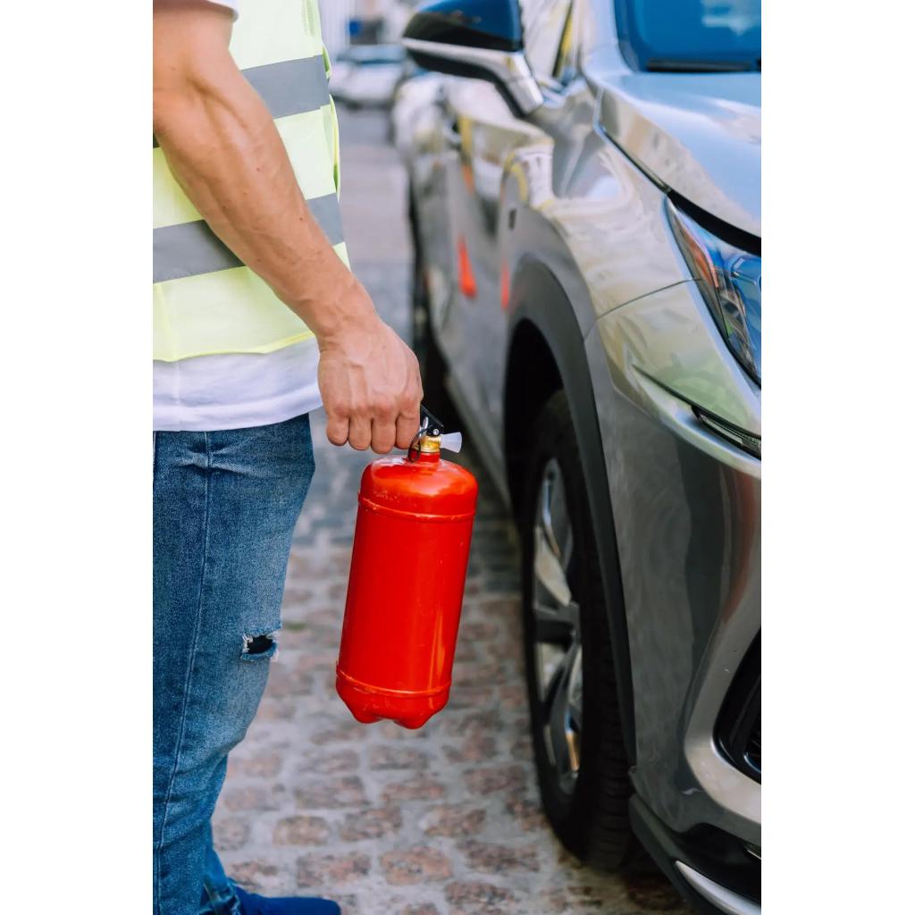 Набор техпомощи Poputchik с огнетушителем ВП-1 экономичный ВП-1/знак/аптечка/жилет (33-016-IS) - фото 4 Набор техпомощи Poputchik с огнетушителем ВП-1 экономичный ВП-1/знак/аптечка/жилет (33-016-IS) - фото 4