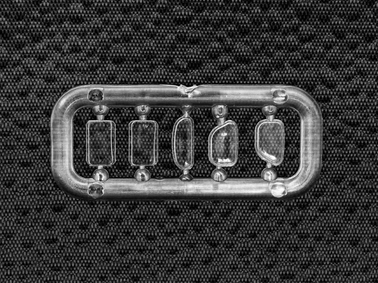 Сборная модель ICM Зил-157 армейский грузовой автомобиль (72541) - фото 8 Сборная модель ICM Зил-157 армейский грузовой автомобиль (72541) - фото 8