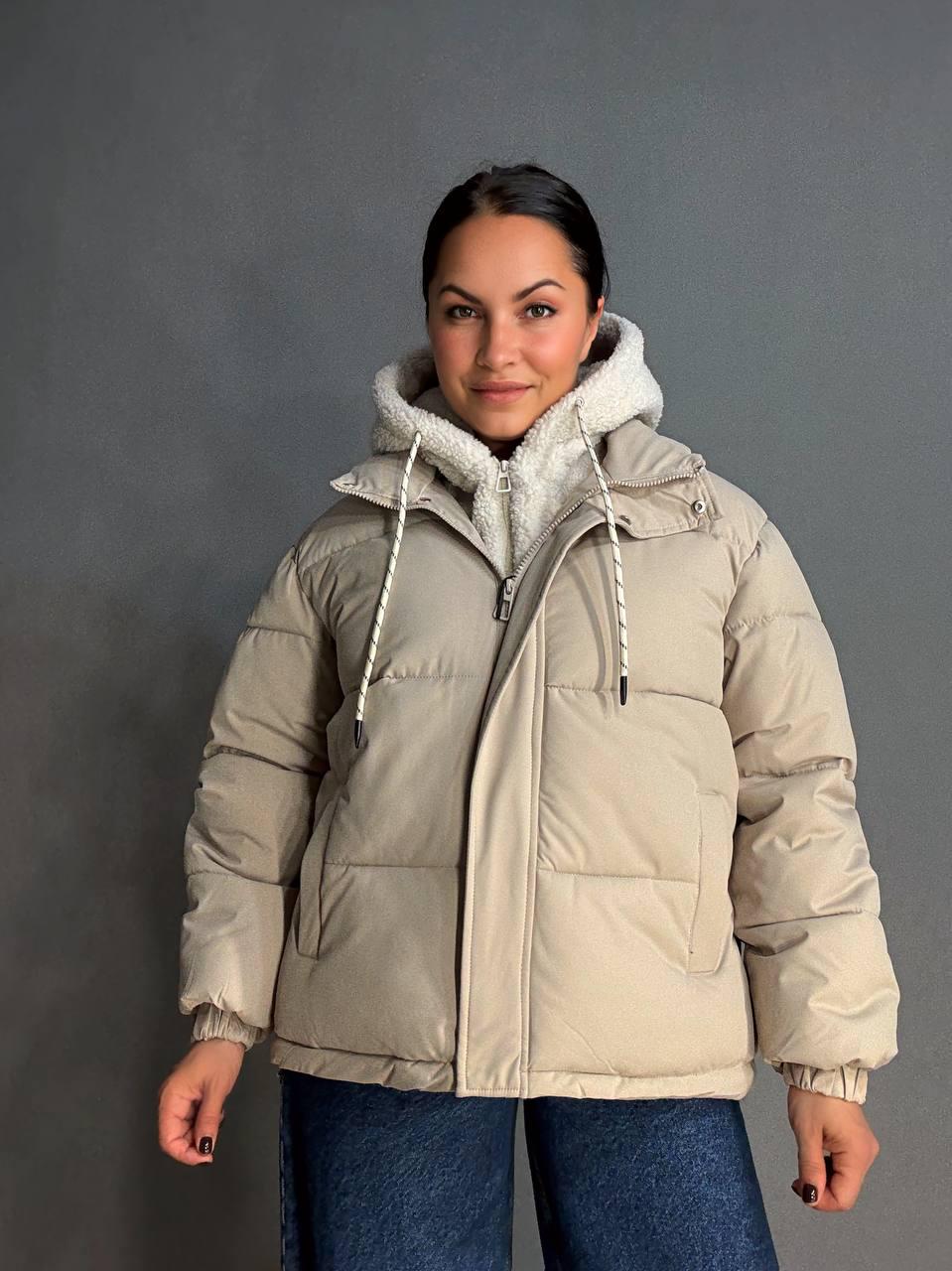 Куртка женская LADY YEP 8096 оверсайз с капюшоном и мехом тедди р. 44 Капучино (4799) - фото 3