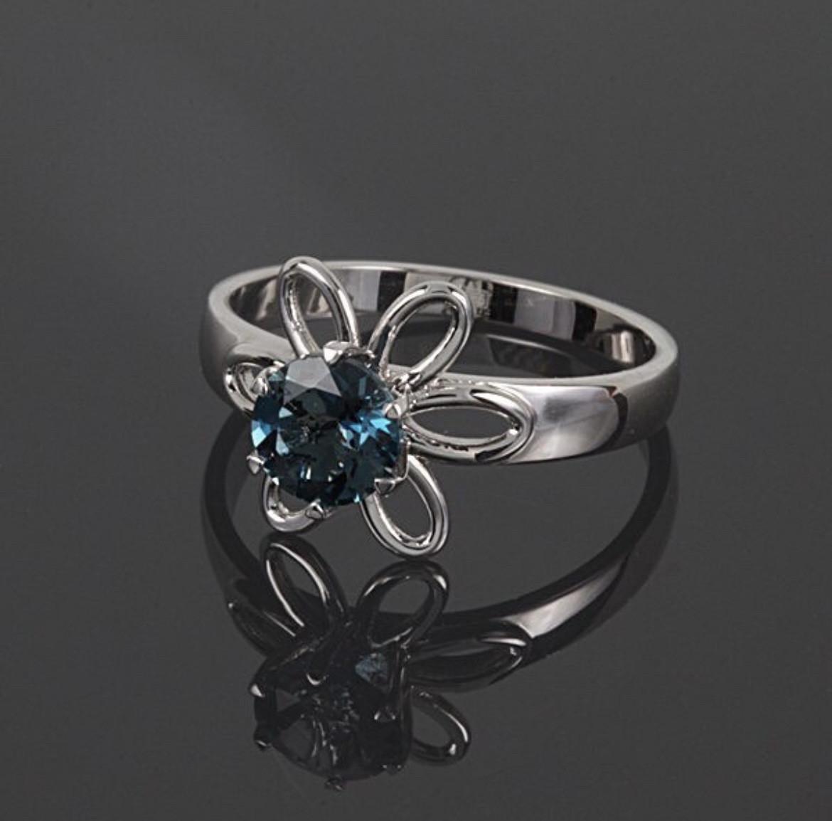 Кільце з білого золота з топазом London Blue (2248955158)