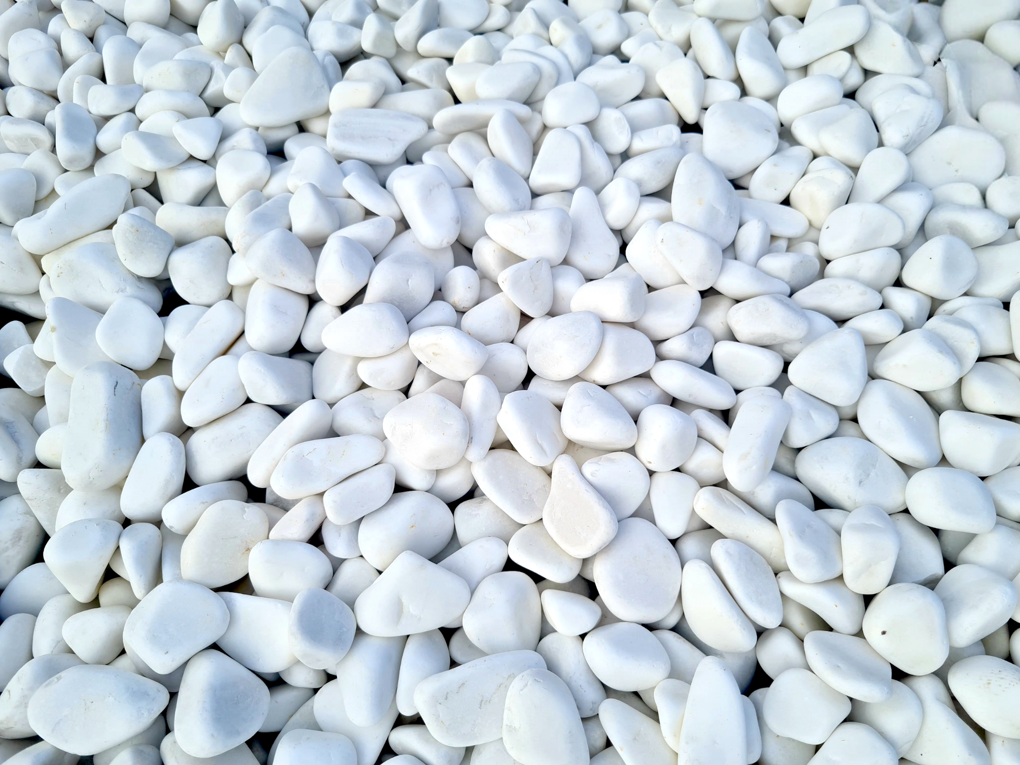 Галька STONELAK мармурова для пам'ятників та ландшафту VIANO White фр 2-3 см 20 кг (444405M)