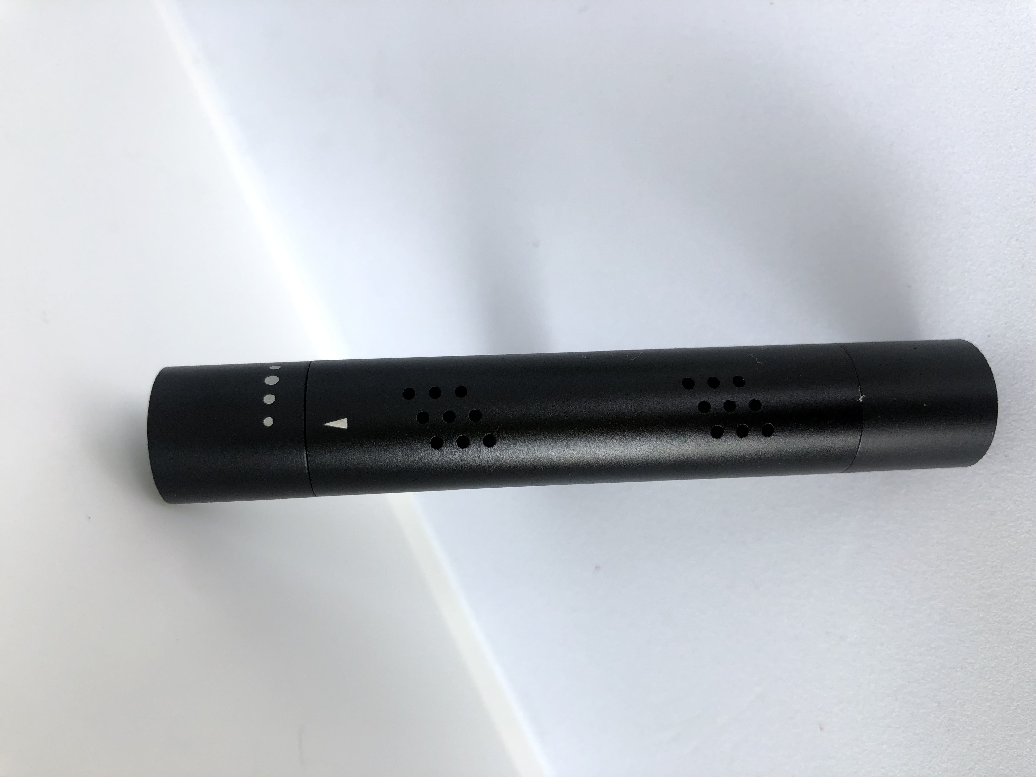 Ароматизатор воздуха в автомобиль со сменным картриджем ZN Черный (1496151) - фото 3 Ароматизатор воздуха в автомобиль со сменным картриджем ZN Черный (1496151) - фото 3