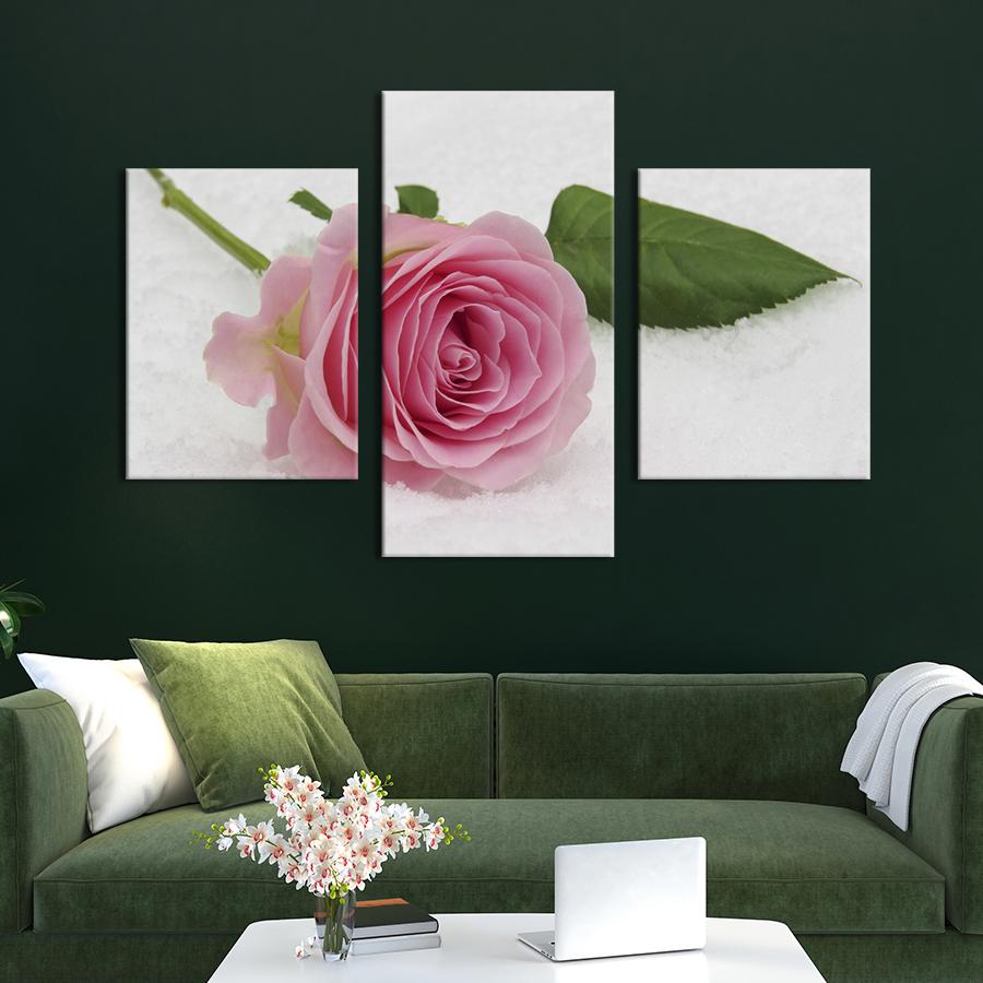 Картина на холсте триптих Роза на белом снегу 96x60 см (981-32)