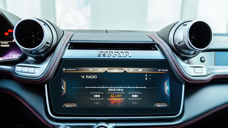 Стекло защитное Pixsel гибридный глянец на монитор FERRARI GTC4 LUSSO 12,9“ 2018
