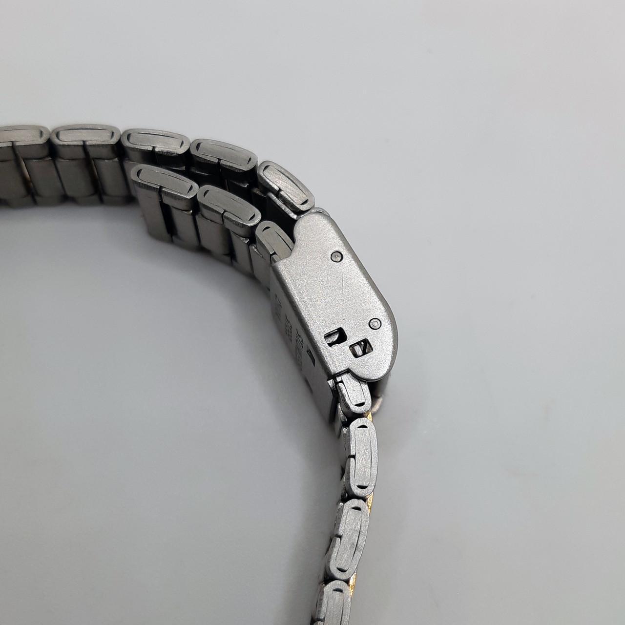 Наручний годинник Q&Q кварцовий металевий ремінець (Q695J404) - фото 7 Наручний годинник Q&Q кварцовий металевий ремінець (Q695J404) - фото 7