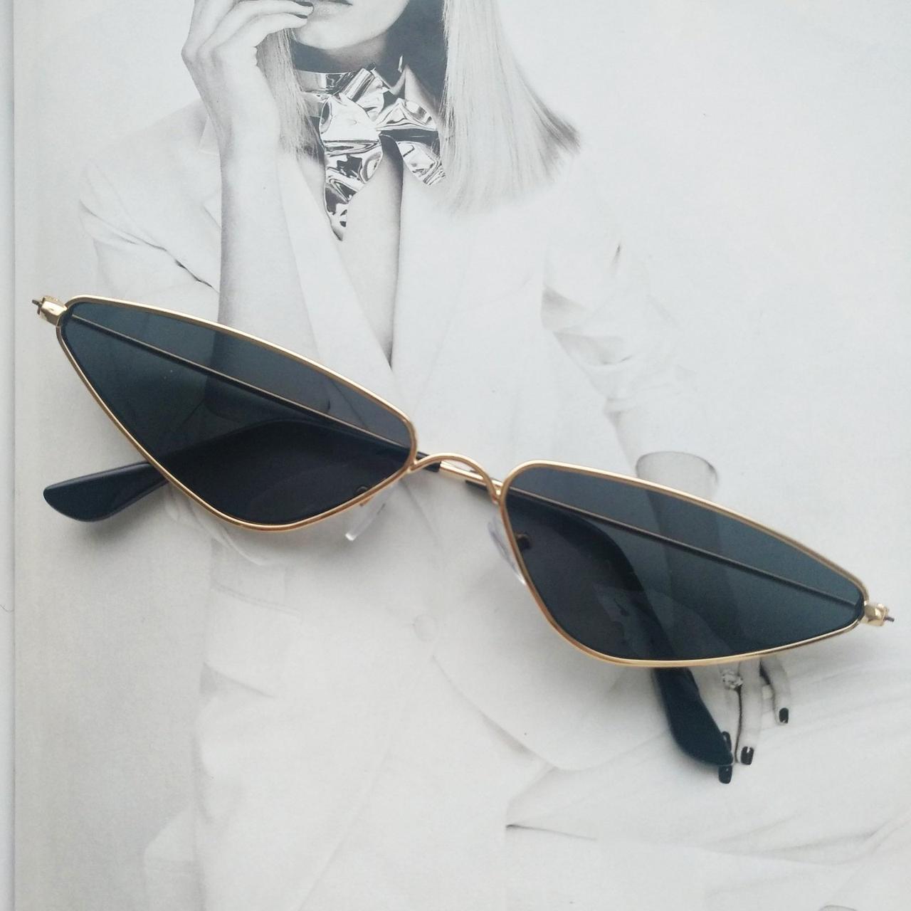 Солнцезащитные очки маленький треугольник Черный