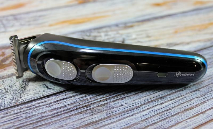 Машинки для стрижки Gemei GM-587 Pro щеточка для чистки Черный (1800464432) - фото 8 Машинки для стрижки Gemei GM-587 Pro щеточка для чистки Черный (1800464432) - фото 8