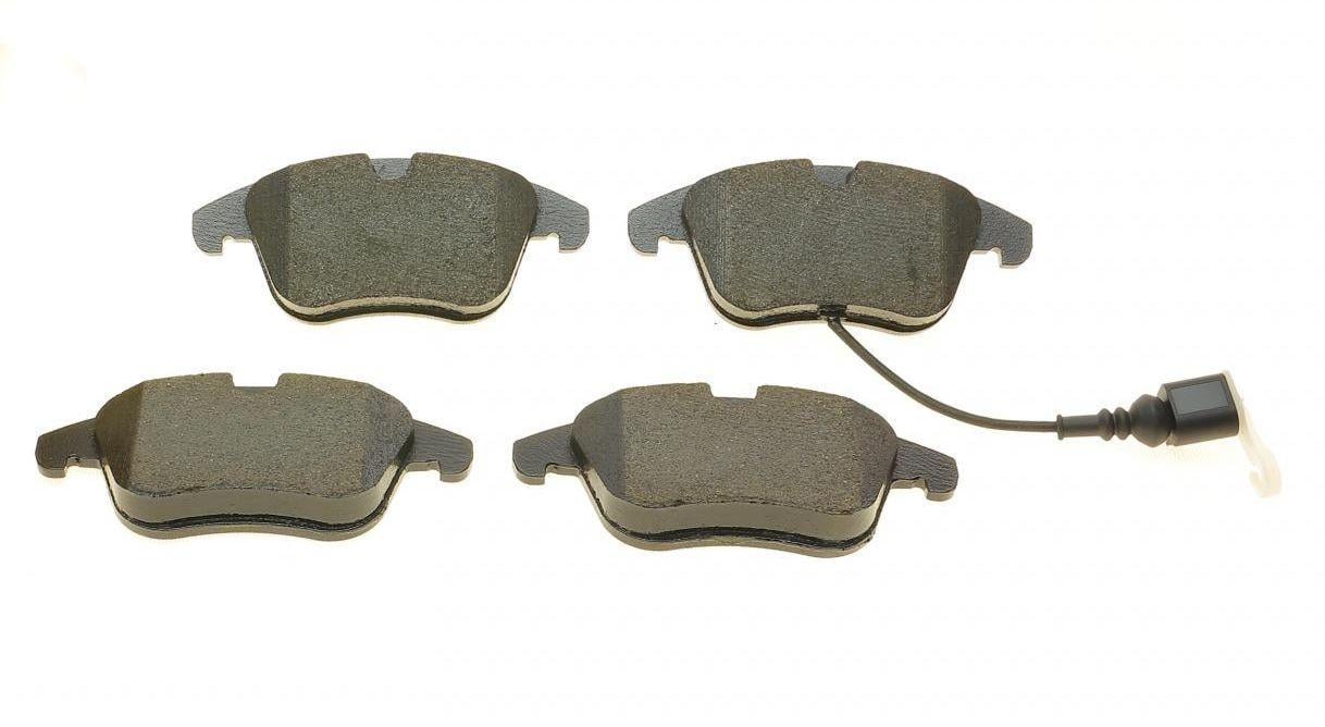 Тормозные колодки передние METELLI для Audi Q3 11-18/VW Passat B8 14-/Tiguan 07-/Sharan 10- с датчиком (22-0675-1)