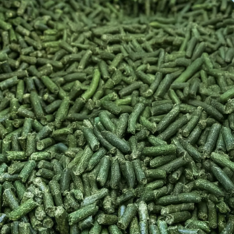 Люцерна гранульована для курей-несучок 15 кг