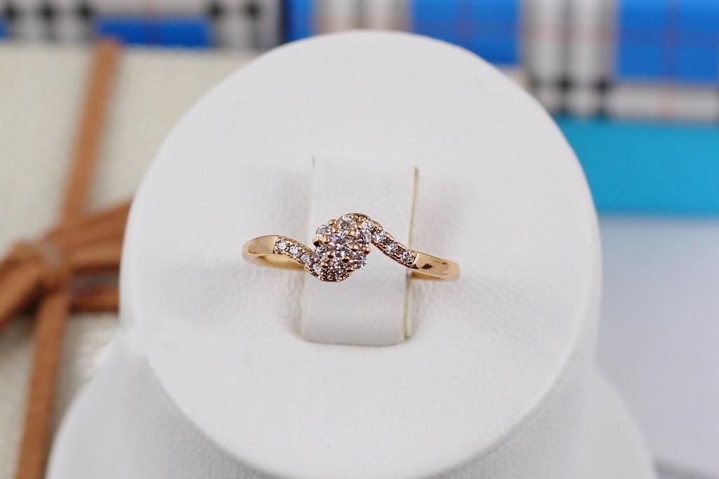 Кольцо Xuping Jewelry детское мячик в руках р. 15 Золотистый (2340442482) - фото 2 Кольцо Xuping Jewelry детское мячик в руках р. 15 Золотистый (2340442482) - фото 2