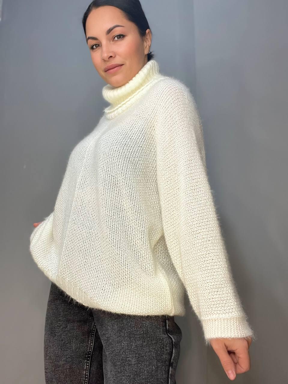 Светр жіночий MY FASHION 3267 павутинка оверсайз широкий комір хомут подовжений р. 44-48 Білий (3116) - фото 4