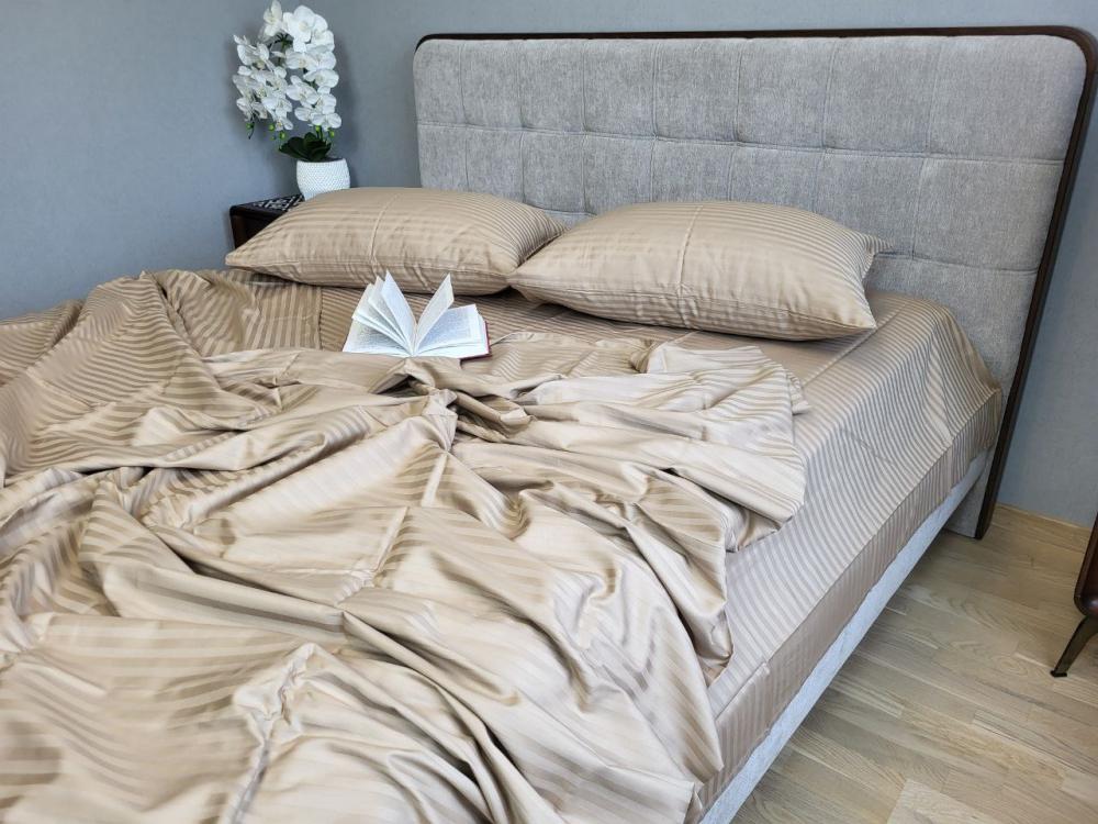 Комплект постельного белья Сатин Stripe LUX 1/1 см семейный на резинке Beige tone Комплект постельного белья Сатин Stripe LUX 1/1 см семейный на резинке Beige tone