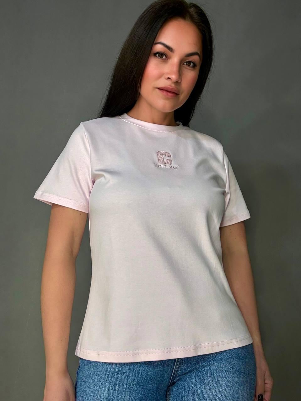 Футболка женская A-NIUSHOW 30337-3 базовая однотонная с вышивкой буквой С One Size Розовый (7341)