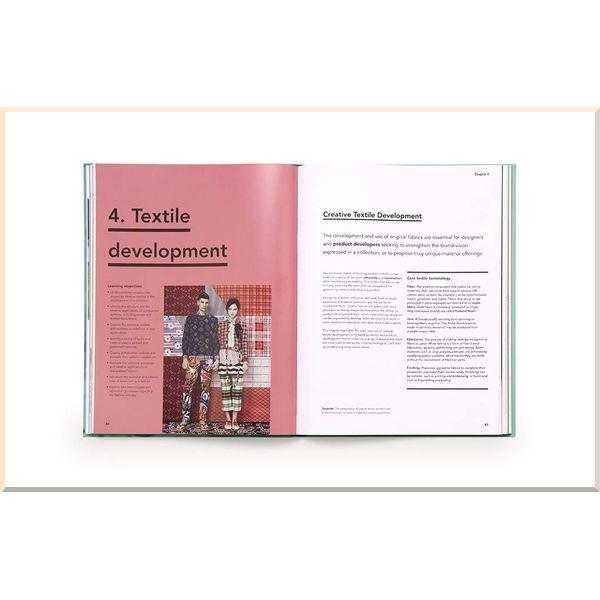 Книга "Fashion Design A Guide to the Industry and the Creative Process" Denis Antoine (ISBN:9781786275769) - фото 2