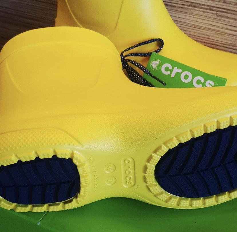 Чоботи жіночі гумові Crocs Freesail Shorty Rain Boot Lemon р. 35 Лимонний (9697) - фото 8 Чоботи жіночі гумові Crocs Freesail Shorty Rain Boot Lemon р. 35 Лимонний (9697) - фото 8