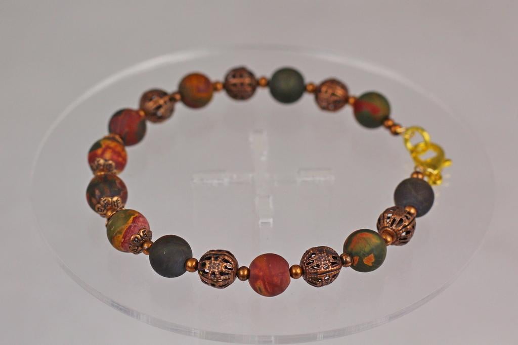 Браслет жорсткий з яшми пікассо матовий 20 см 8 мм Золотистий (32520560)