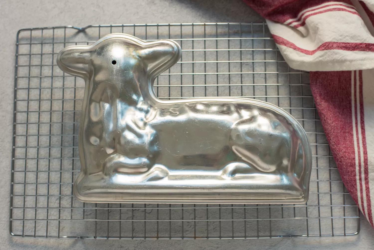 Форма для выпечки пасхального барашка Ласунка 32,5х18,5х12 см (1138780945) - фото 19 Форма для выпечки пасхального барашка Ласунка 32,5х18,5х12 см (1138780945) - фото 19