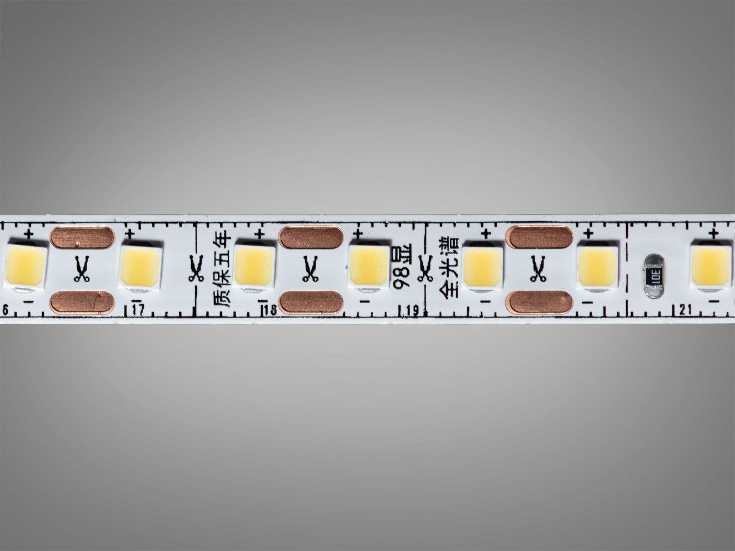 Світлодіодна стрічка 24 В 120 діодів на метр 8 мм Холодний білий (P24-2835-120-CW-20-8) - фото 3 Світлодіодна стрічка 24 В 120 діодів на метр 8 мм Холодний білий (P24-2835-120-CW-20-8) - фото 3