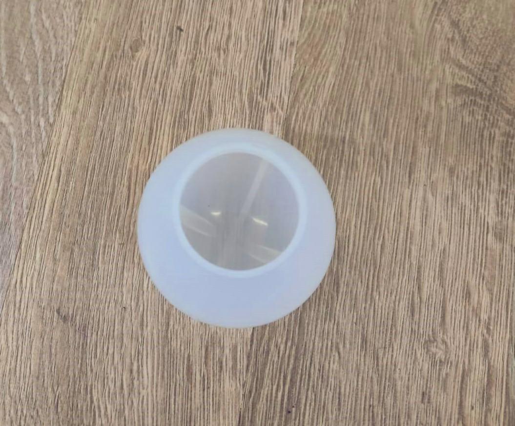 Форма молд Шар из эпоксидной смолы 65 мм (3844) - фото 3 Форма молд Шар из эпоксидной смолы 65 мм (3844) - фото 3