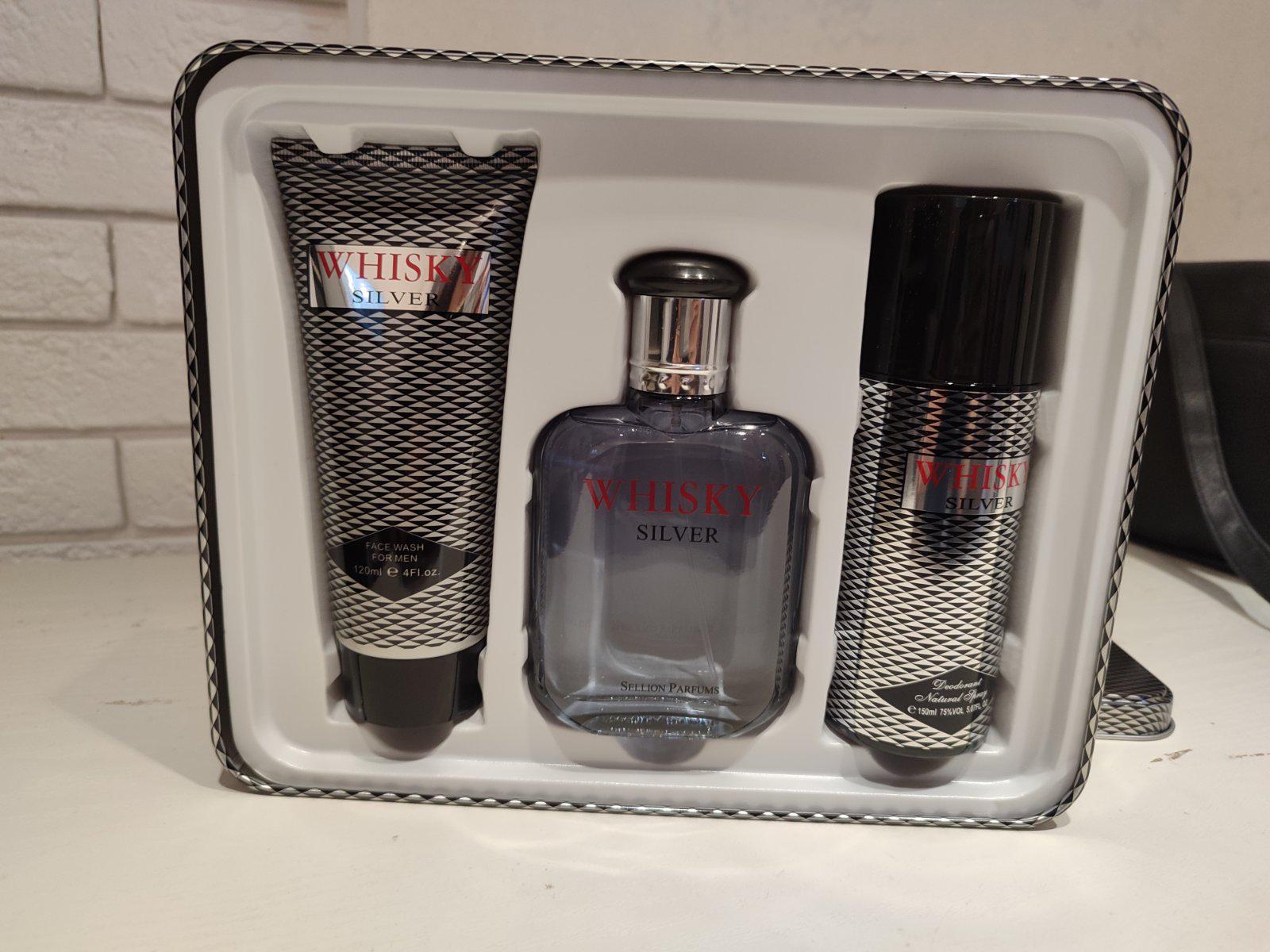 Набір для чоловіків Whisky Silver парфуми/дезодорант/умивалка (W75775)
