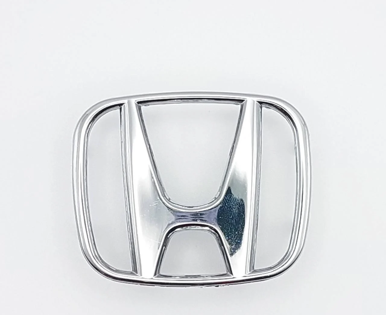Эмблема руля Honda Хром 49х40 мм (1819800009)