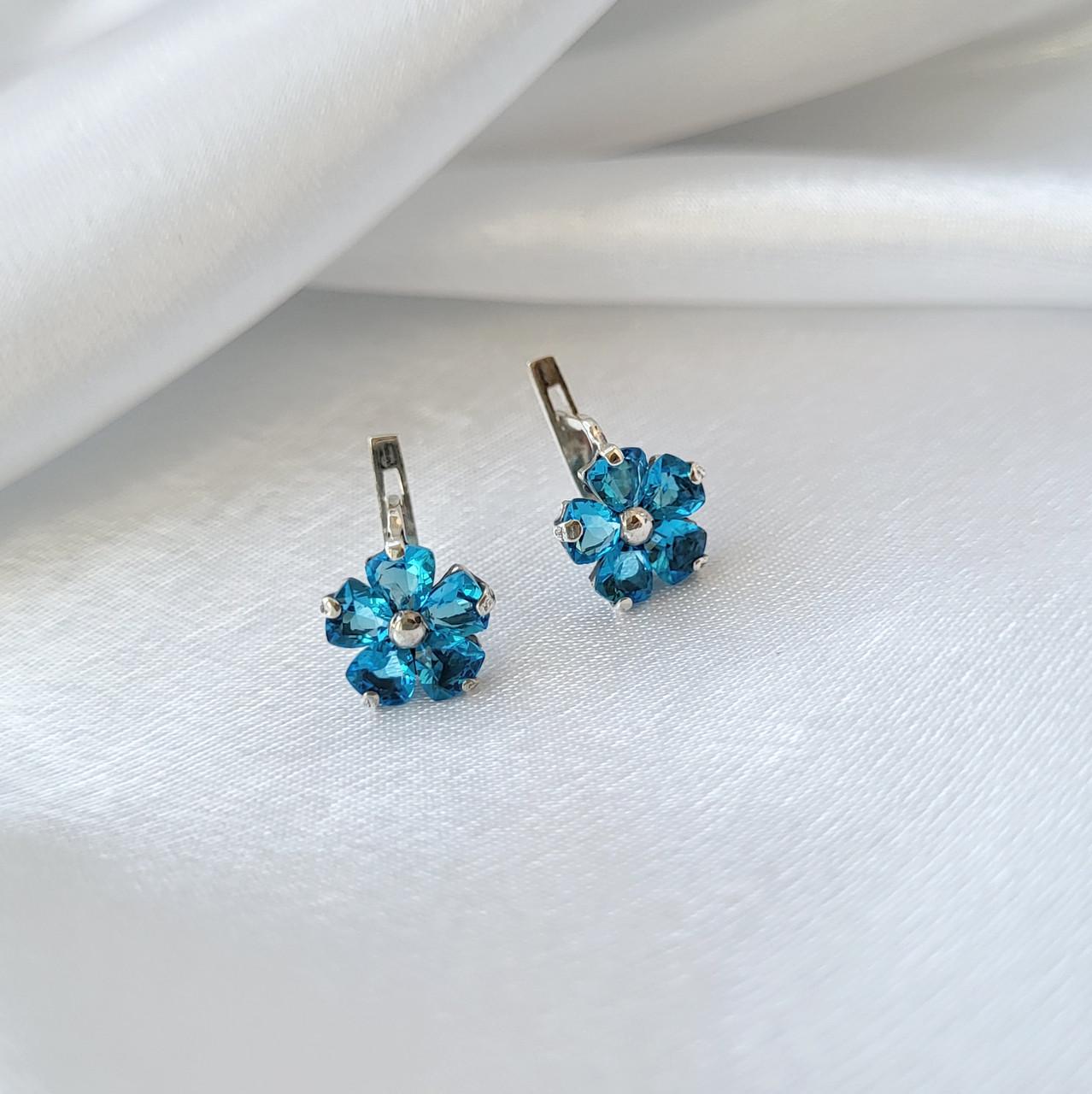 Серьги Цветок с голубыми камнями из серебра 925 пробы 2,80 г (2270)