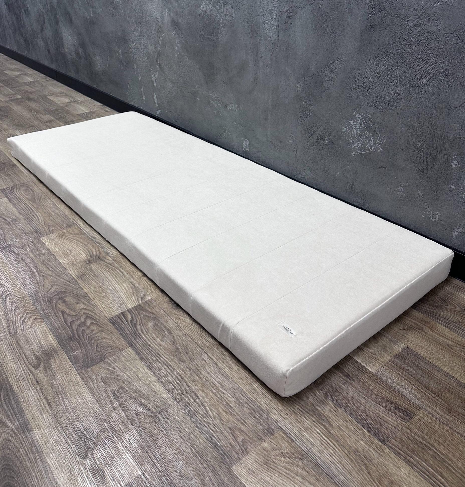 Матрас Comfort Home с декором на подоконники/каркасы/поддоны/садовую мебель велюровый 120х40х10 см White