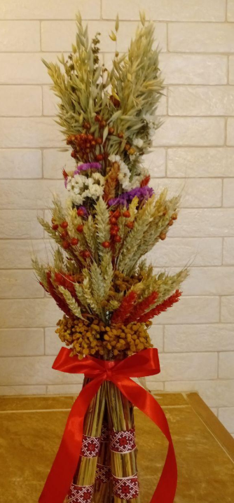 Дідух різдвяний з колосcя пшениці/льону та вівса на трьох ніжках 55-60 см зі стрічкою вишиванкою Червоний (2793905643)