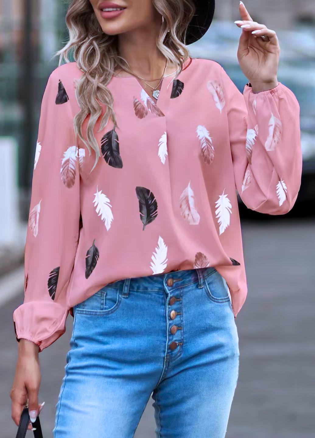 Блузка женская свободного кроя с рисунком перьев 14824 2XL Розовый (52) - фото 3 Блузка женская свободного кроя с рисунком перьев 14824 2XL Розовый (52) - фото 3