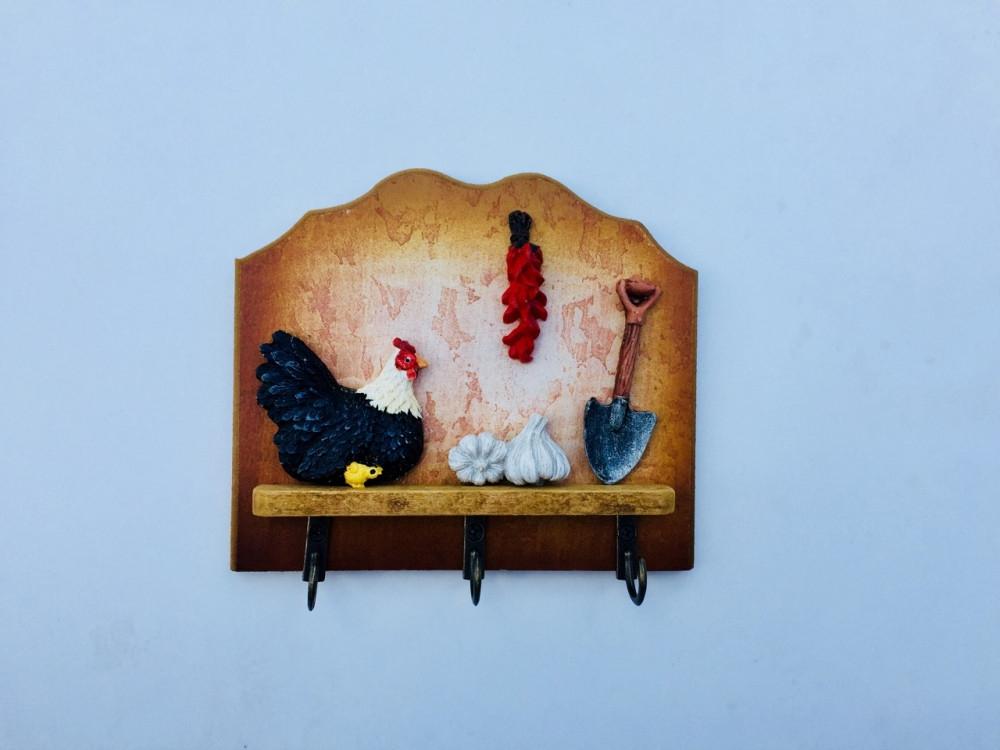 Вешалка-ключница кухонный домик Вешалка-ключница кухонный домик