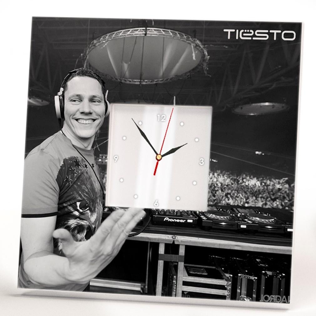 Часы авторские DJ Tiesto 260x260 мм (C03381)