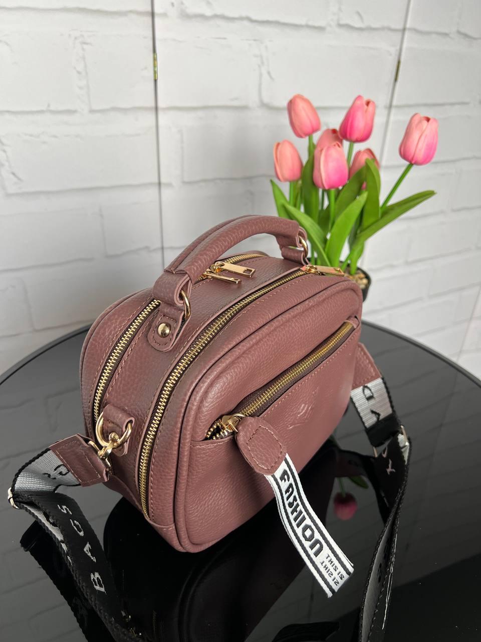 Сумка женская кросс-боди из экокожи с широко ремнем Темно-пудровый (2732414511) Сумка женская кросс-боди из экокожи с широко ремнем Темно-пудровый (2732414511)